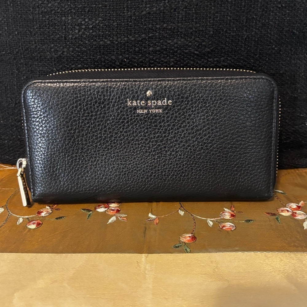 Kate Spade Large Continental Wallet in Black Pebbled Leather